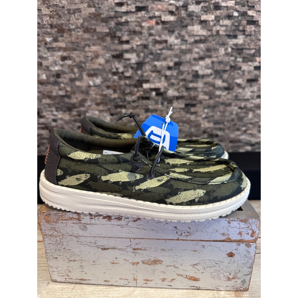 Hey Dude Wally Y Fish Camo Olive Green Kids Slip On Loafers 41141-337 Size 2Y